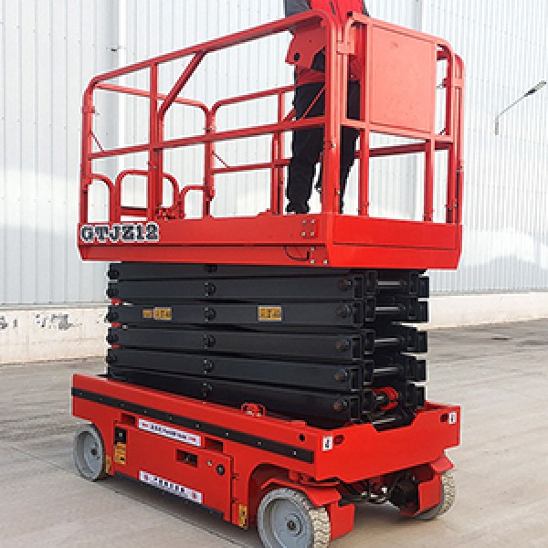 海棠自行走升降机